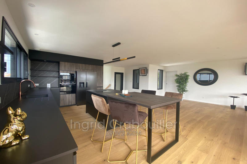 Villa - 216 m² - 7 pièces