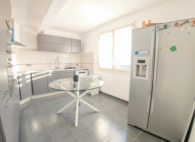 Maison - 189 m² - 6 pièces