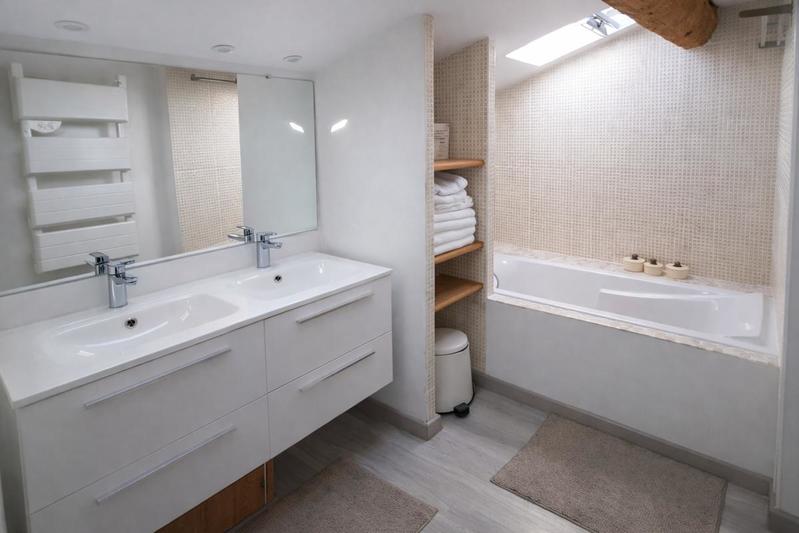 Loft - 145 m² - 5 pièces