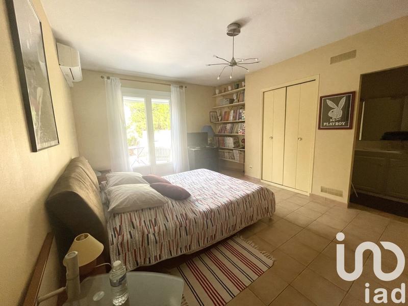 Maison - 213 m² - 8 pièces