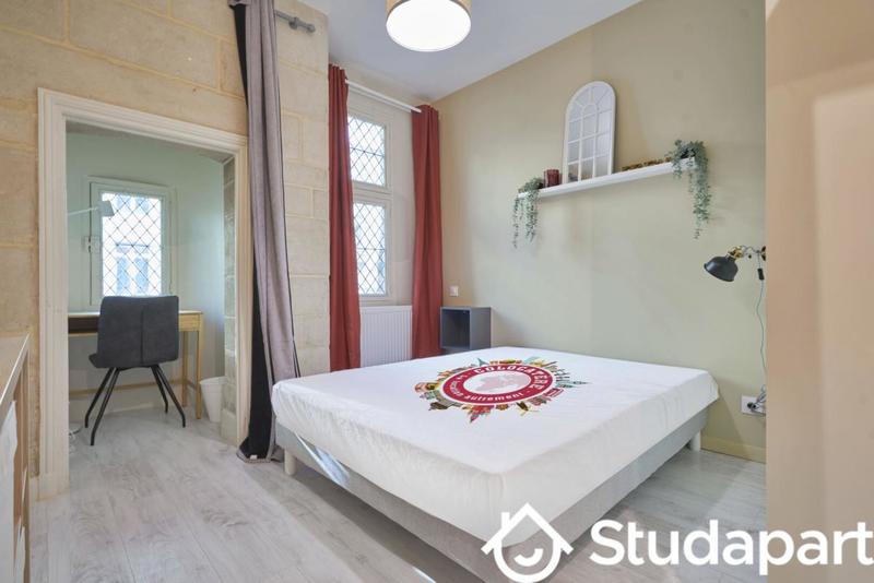 Chambre - 15 m² - 1 pièce