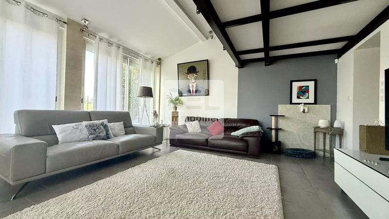 Maison - 159 m² - 6 pièces