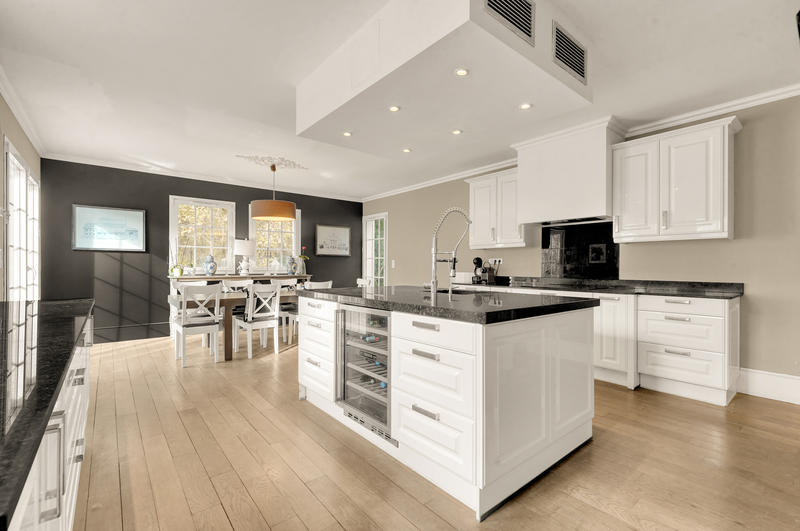 Maison d'architecte - 285 m² - 9 pièces