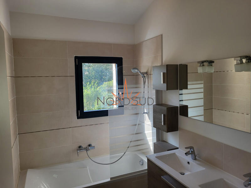 Villa - 148 m² - 5 pièces