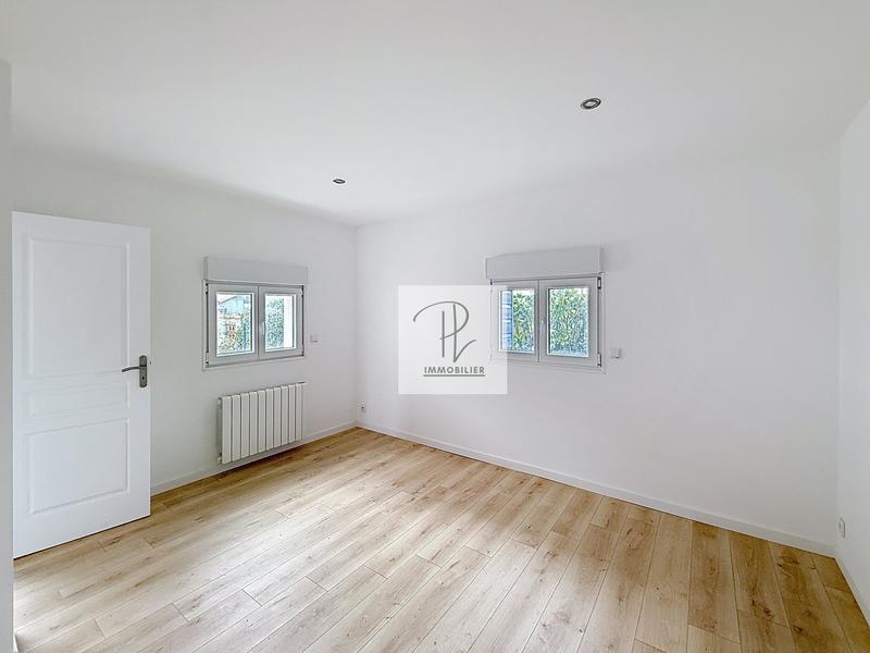 Maison - 150 m² - 8 pièces