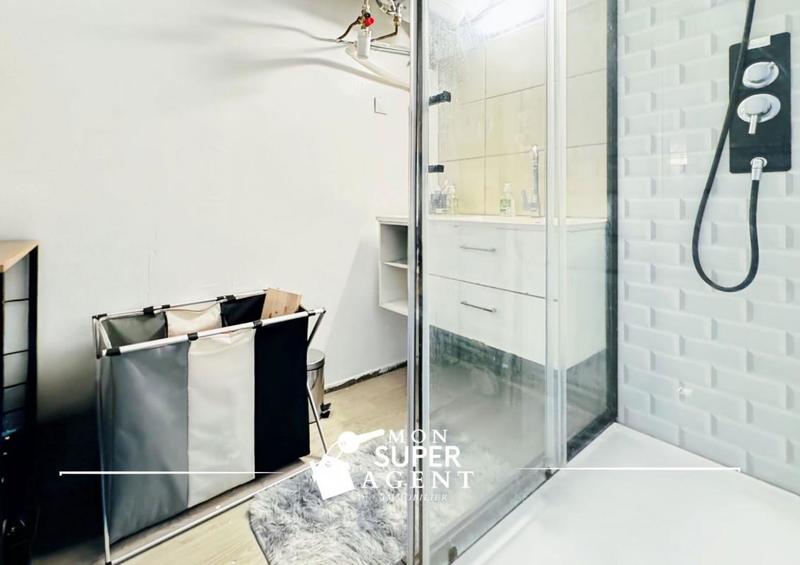 Appartement - 65 m² - 4 pièces