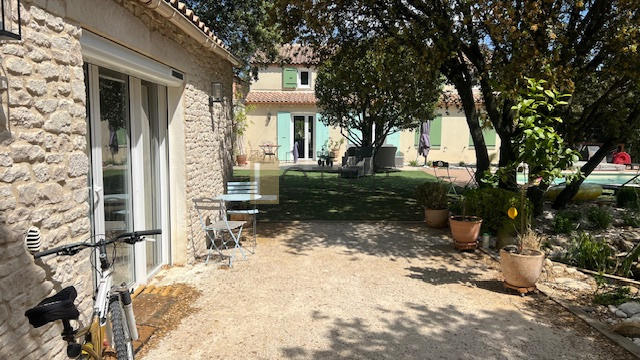 Maison - 217 m² - 6 pièces