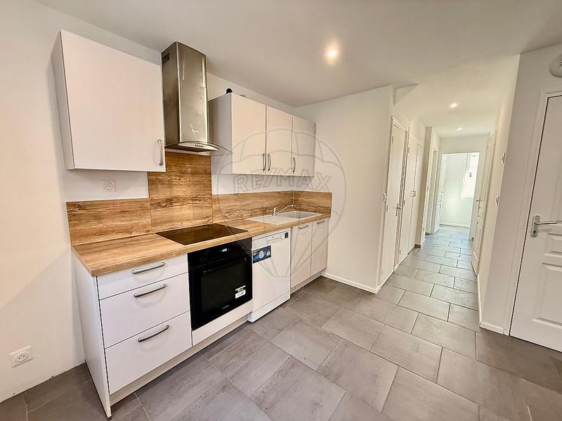 Maison - 102 m² - 5 pièces