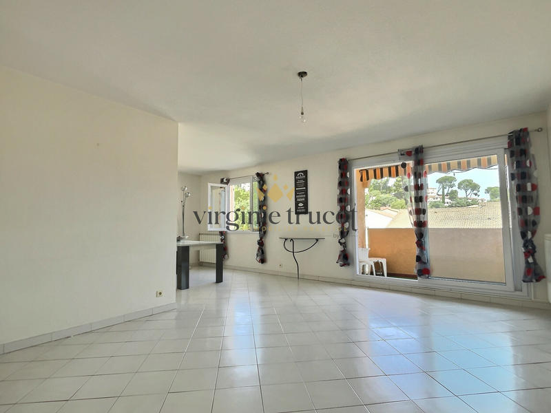 Appartement - 95 m² - 5 pièces