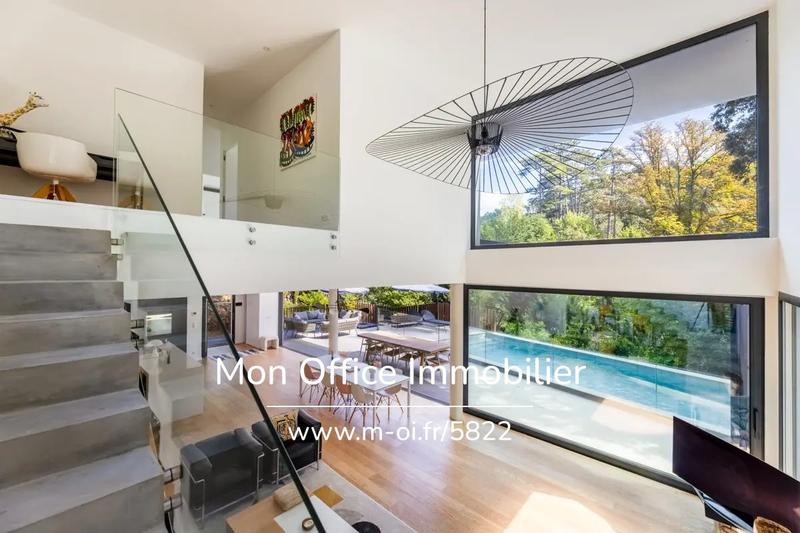 Maison - 178 m² - 5 pièces