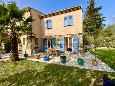 Villa - 204 m² - 6 pièces