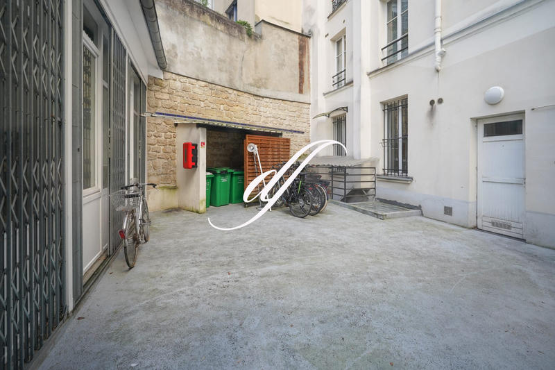 Local commercial - 330 m²