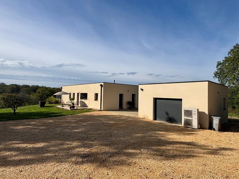 Maison - 161 m² - 4 pièces