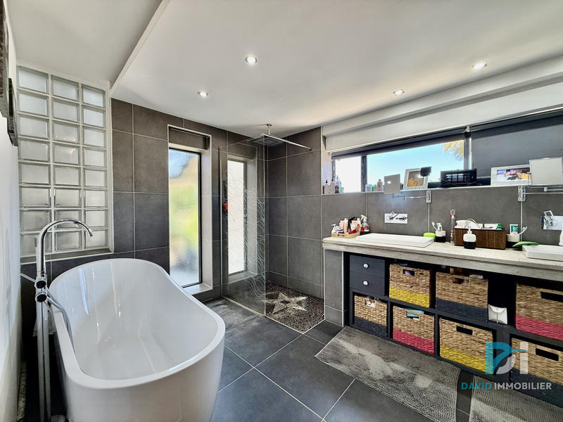 Maison - 153 m² - 6 pièces