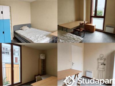 Chambre - 10 m² - 1 pièce