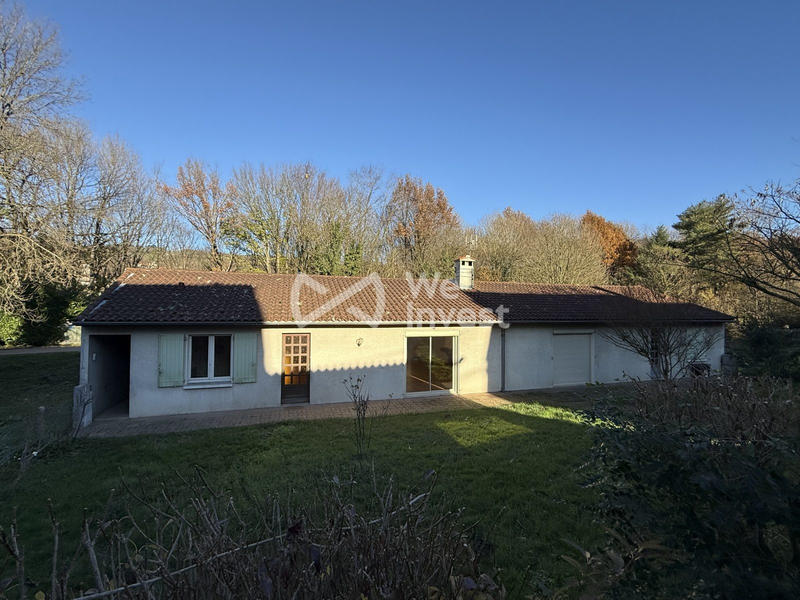 Maison traditionnelle - 193 m² - 8 pièces