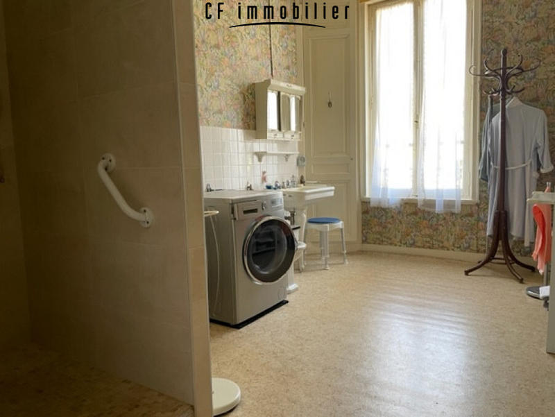 Maison - 316 m² - 10 pièces