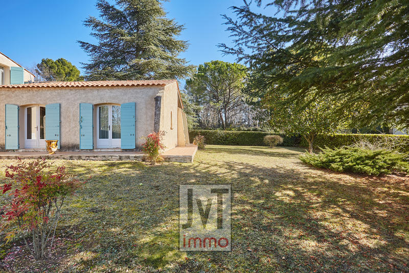 Villa - 200 m² - 7 pièces