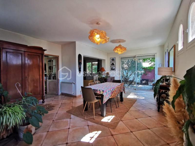 Maison traditionnelle - 143 m² - 6 pièces