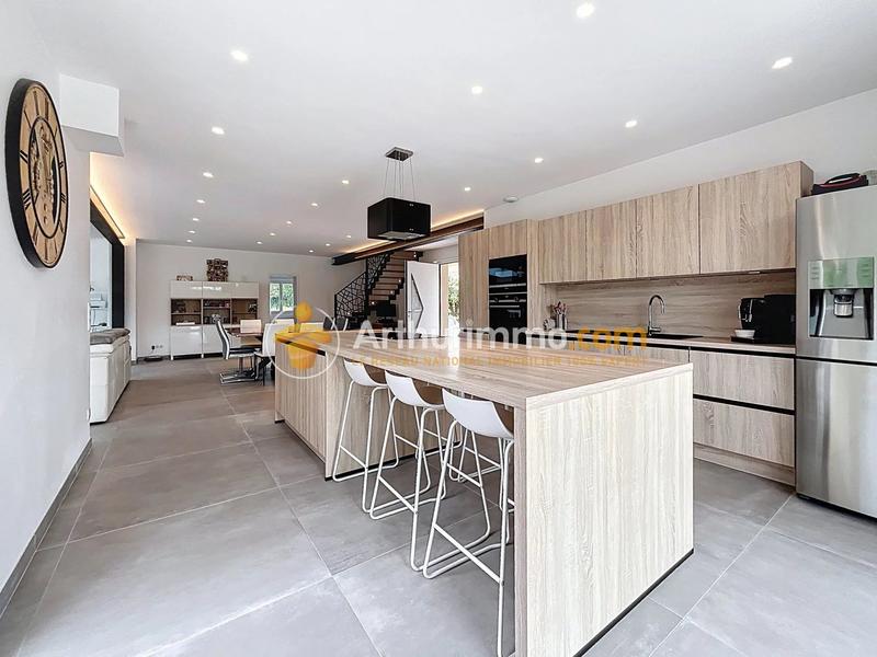 Maison - 175 m² - 5 pièces