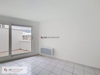 Loft - 56 m² - 2 pièces