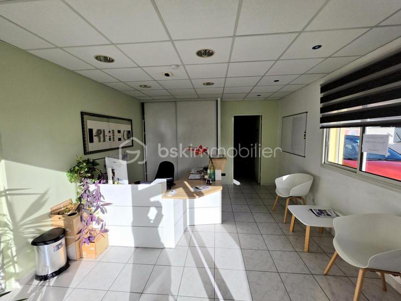 Immeuble - 261 m² - 8 pièces