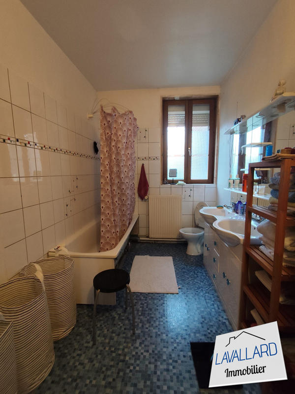 Maison - 95 m² - 6 pièces