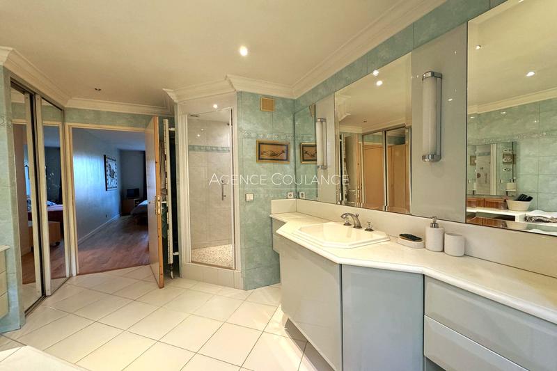 Appartement - 164 m² - 7 pièces