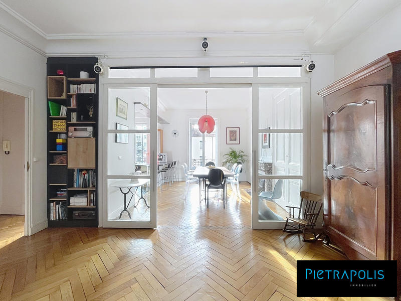 Appartement - 181 m² - 7 pièces