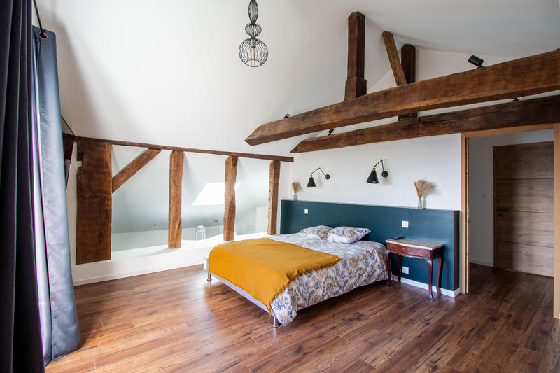 Maison - 360 m² - 9 pièces