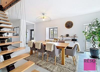 Maison - 160 m² - 5 pièces