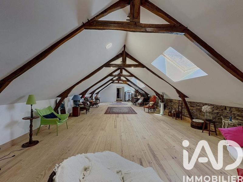 Maison - 394 m² - 9 pièces