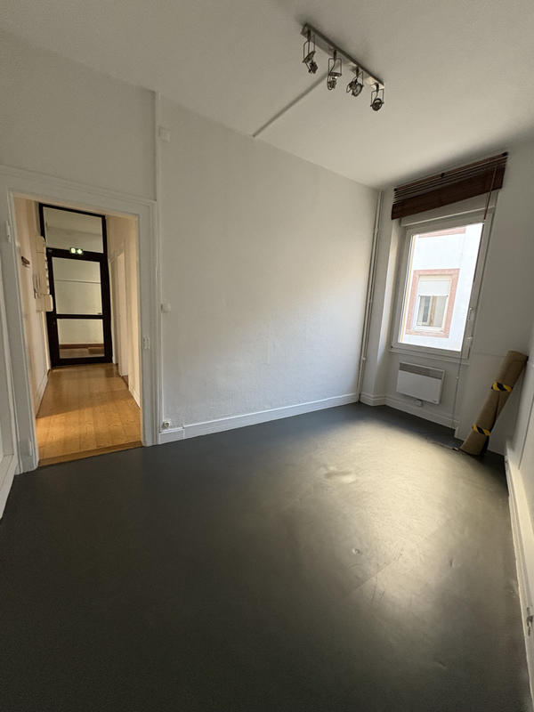 Bureau - 90 m² - 3 pièces