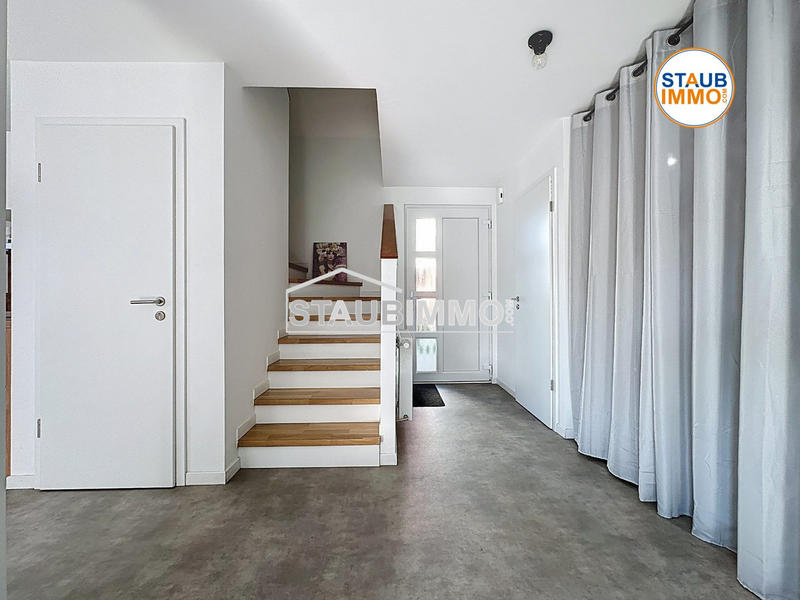 Maison - 80 m² - 5 pièces