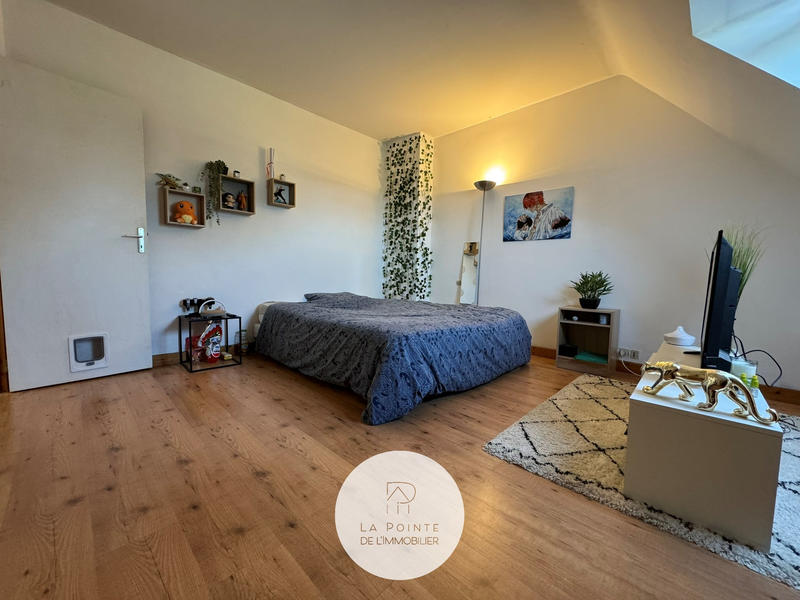 Maison - 170 m² - 8 pièces