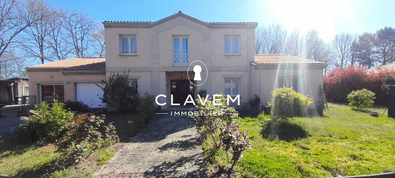 Maison contemporaine - 296 m² - 10 pièces