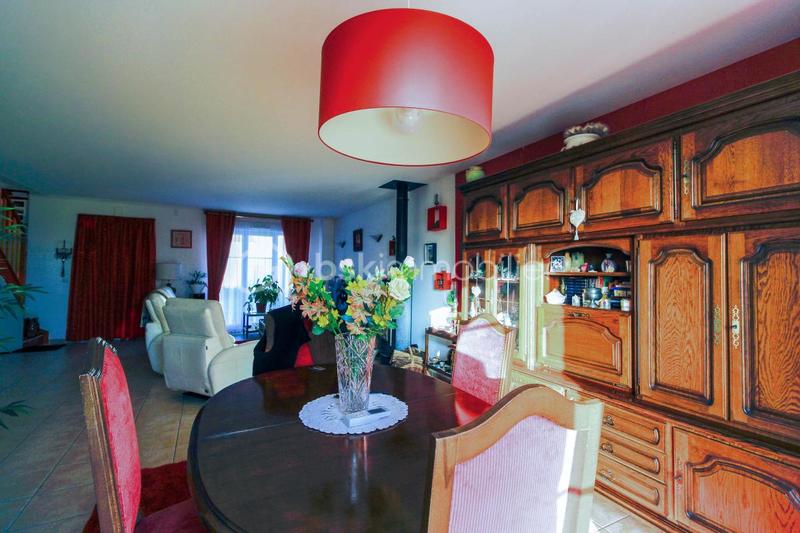 Maison - 153 m² - 7 pièces