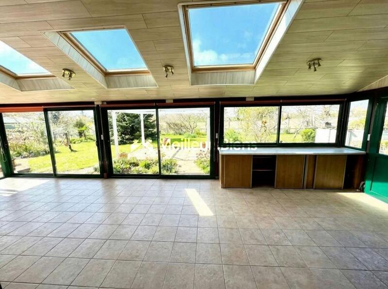 Maison - 329 m² - 10 pièces