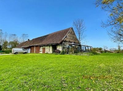 Hangar - 135 m² - 2 pièces