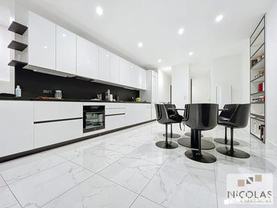 Appartement - 106 m² - 3 pièces