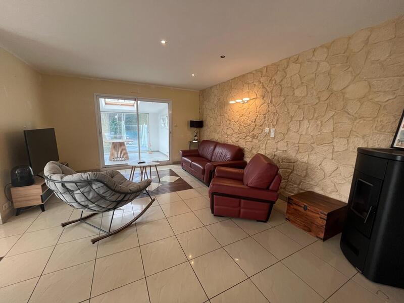 Maison - 142 m² - 7 pièces