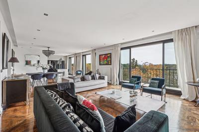 Appartement - 137 m² - 4 pièces