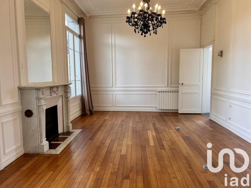 Maison - 350 m² - 12 pièces