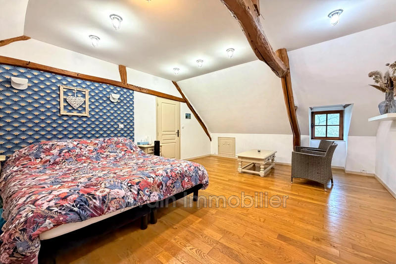 Maison - 197 m² - 7 pièces