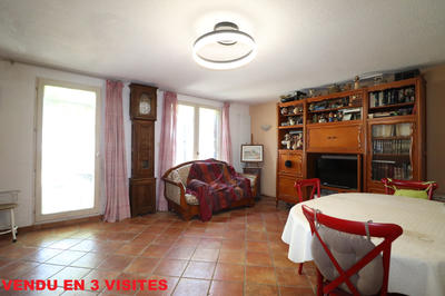Maison - 95 m² - 5 pièces