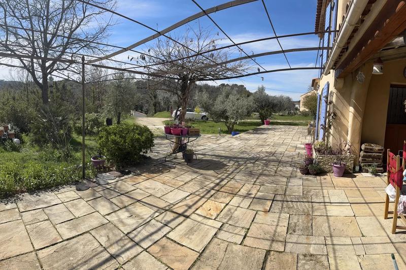 Maison - 167 m² - 5 pièces