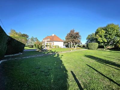 Pavillon - 275 m² - 6 pièces