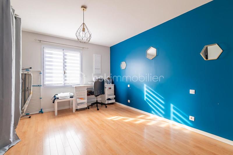 Maison traditionnelle - 156 m² - 5 pièces