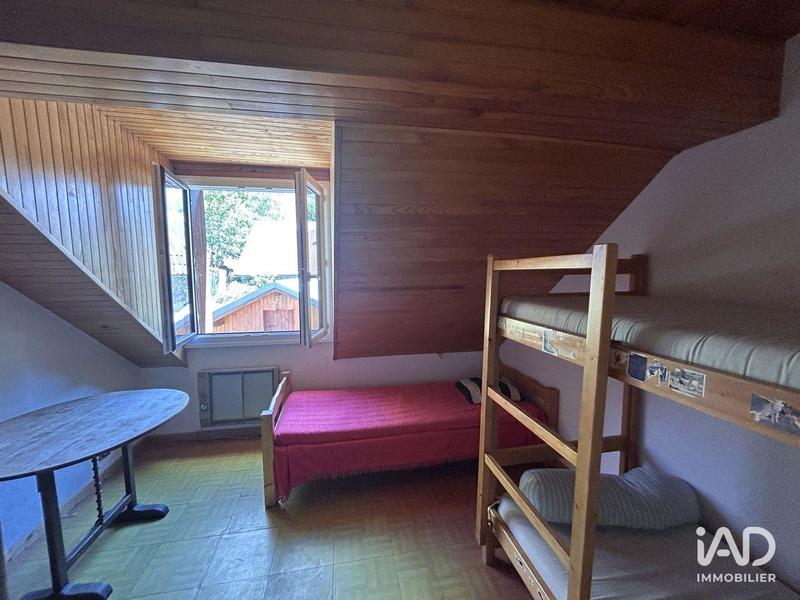 Local commercial - 251 m²