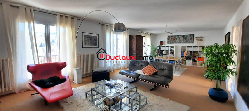 Appartement - 164 m² - 5 pièces